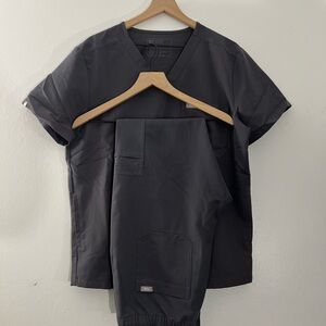 Grey Men’s Figs Scrub Set